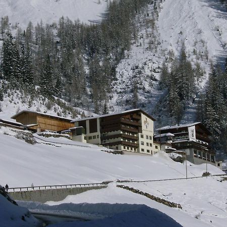 Gaestehaus Berghof Schoepf Längenfeld Exterior photo