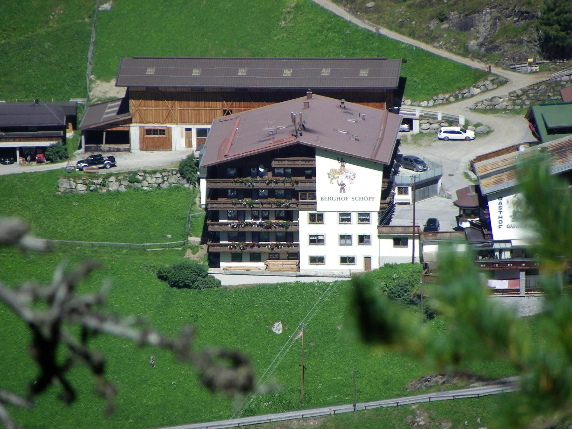 Gaestehaus Berghof Schoepf Längenfeld Exterior photo